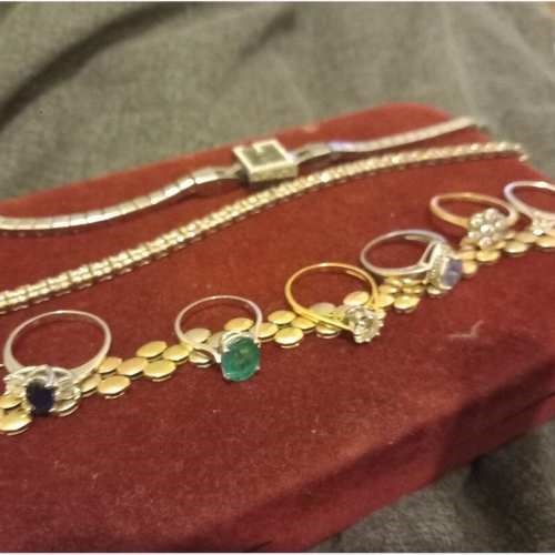 Officers in Hartlepool are investigating the theft of a large amount of jewellery which has huge sentimental value
