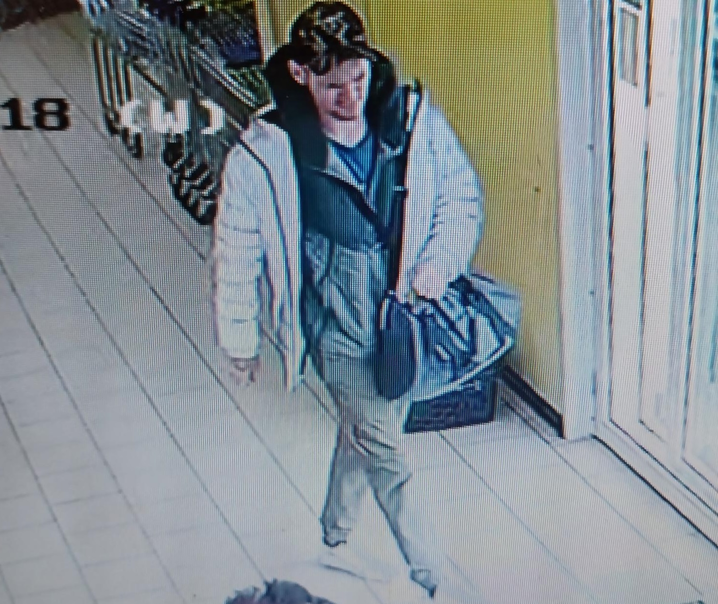 Cleveland Police is releasing CCTV images of a man officers would like to speak to in connection with a theft